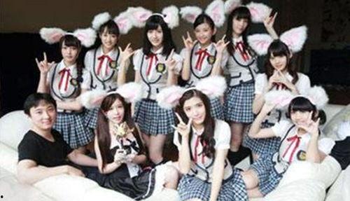 娱乐吃瓜竖屏图片,竖屏图片里的明星幕后趣事