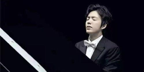 娱乐圈的吃瓜影帝在线,吃瓜影帝的传奇人生揭秘